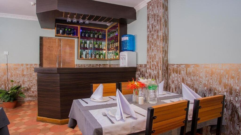 Dream Inn Pokhara Bagian luar foto